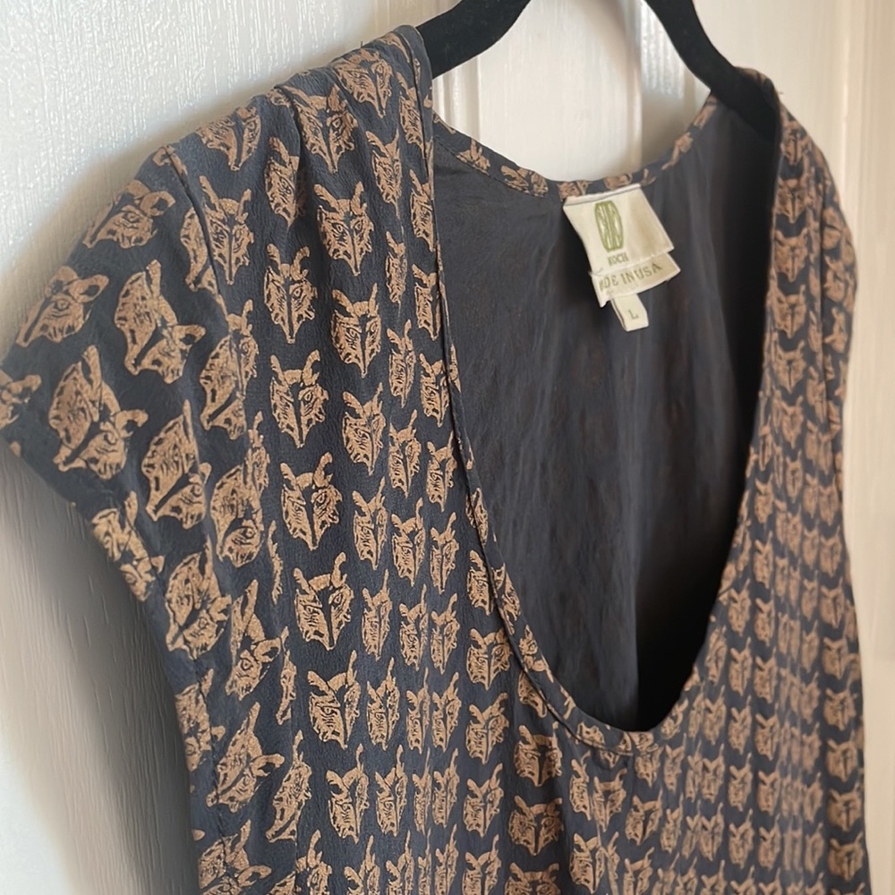 KOCH, Silk Gold Fox Tank Top Blouse, L - Picture 8 of 10